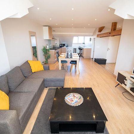 Kasa Friendly - Proche Centre Ville - Tout Equipe Et Calme Сент Етиен Екстериор снимка